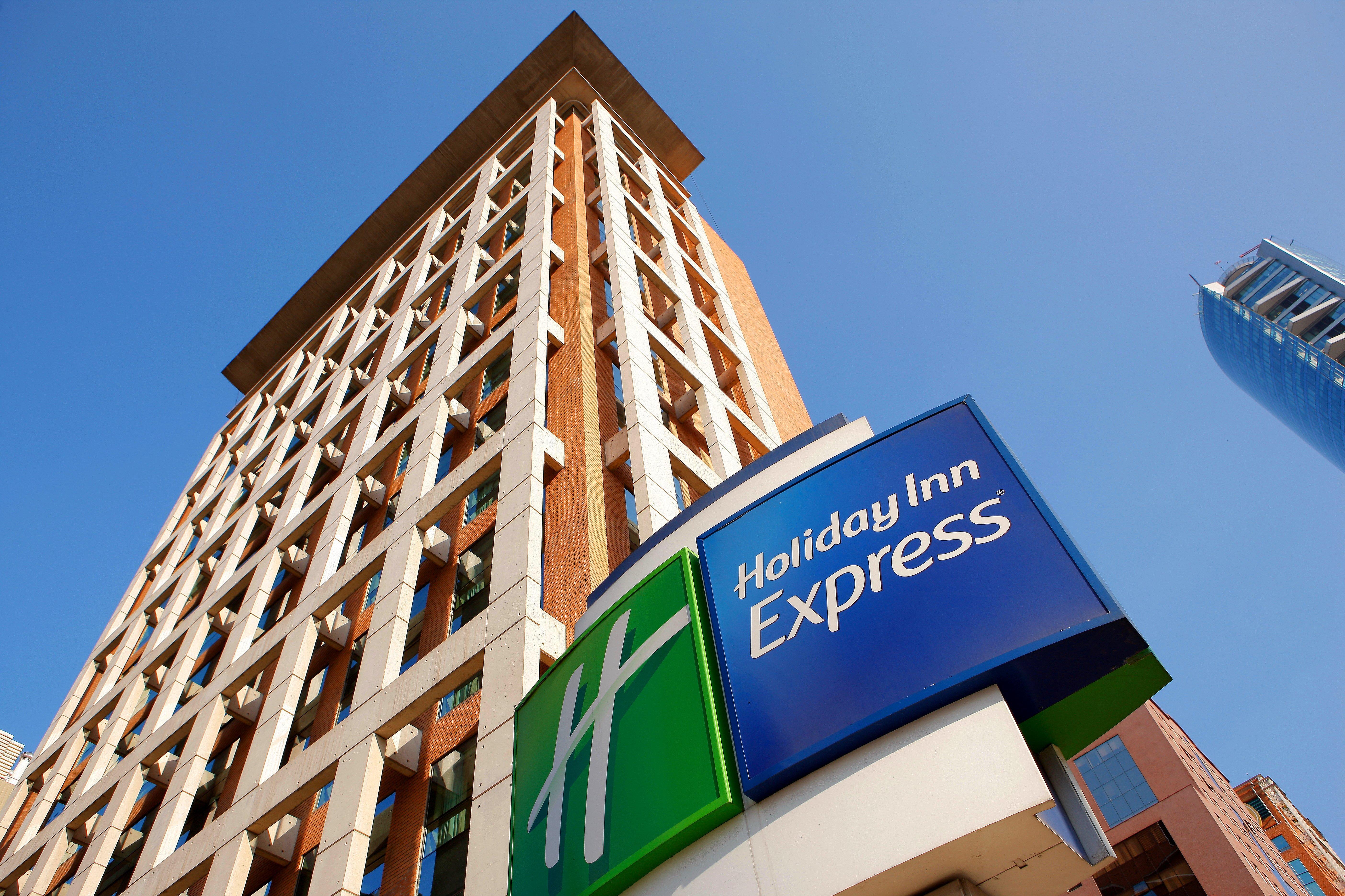 Holiday Inn Express Santiago Las Condes By Ihg Ресторан фото