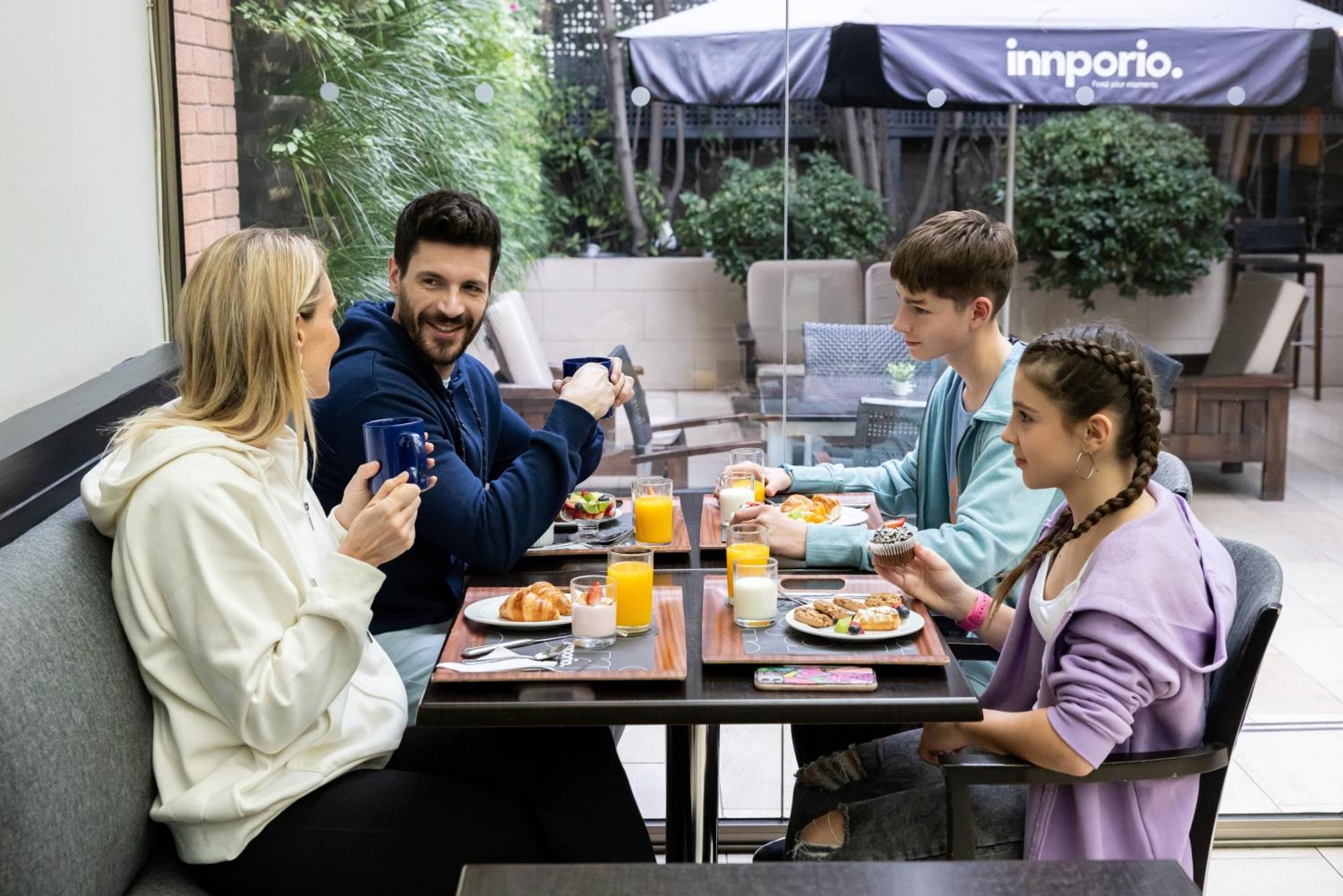 Holiday Inn Express Santiago Las Condes By Ihg Экстерьер фото