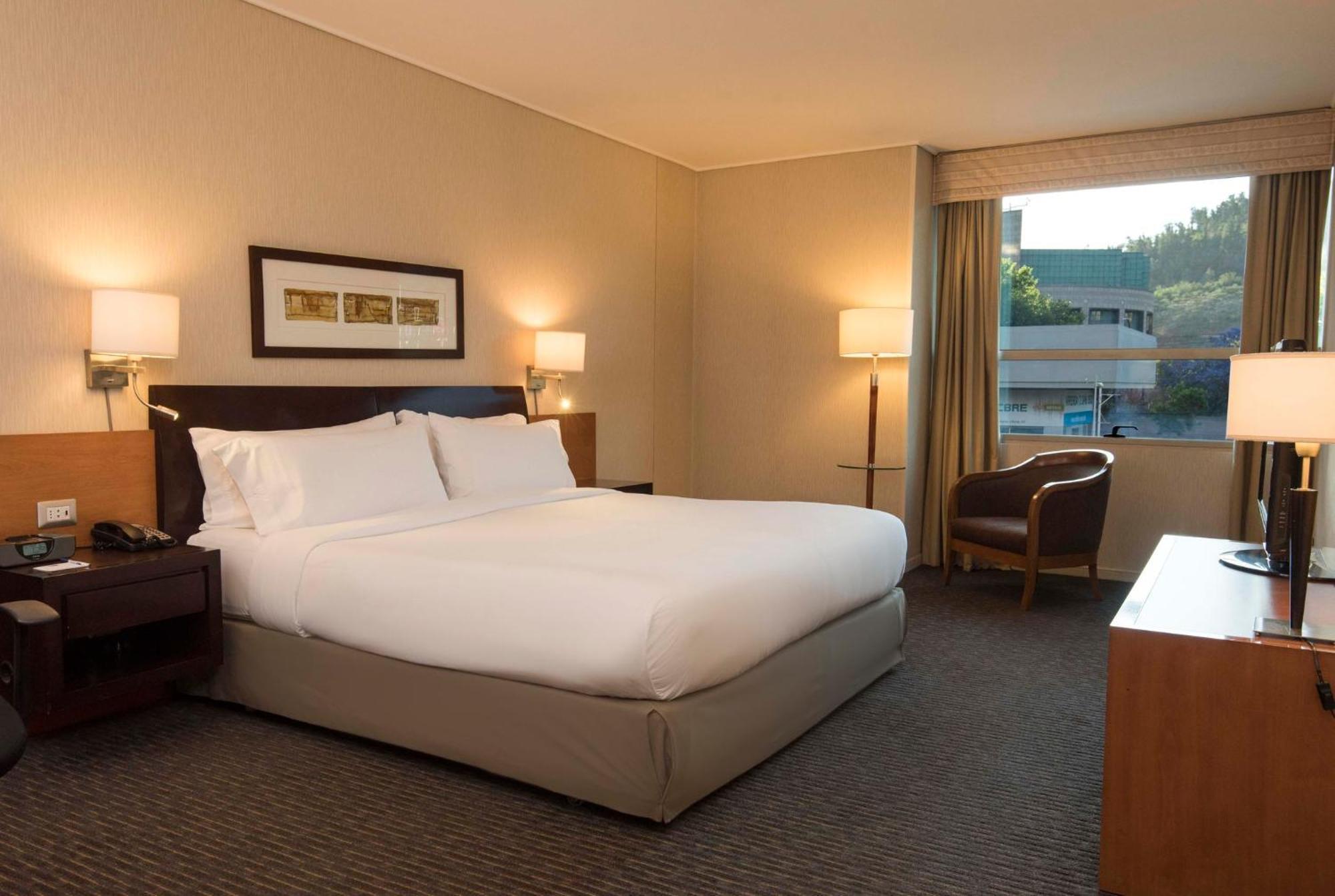 Holiday Inn Express Santiago Las Condes By Ihg Экстерьер фото