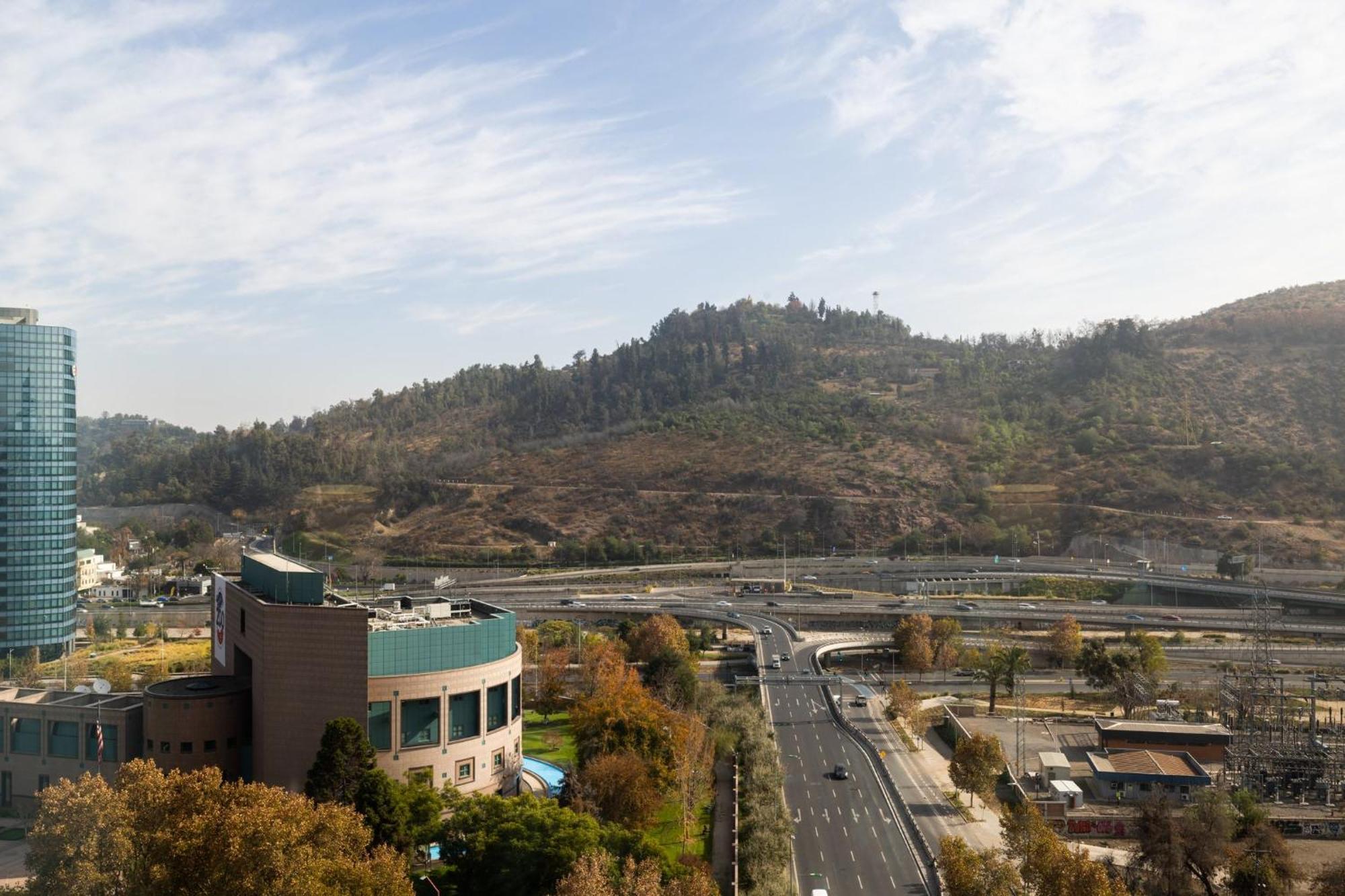 Holiday Inn Express Santiago Las Condes By Ihg Экстерьер фото