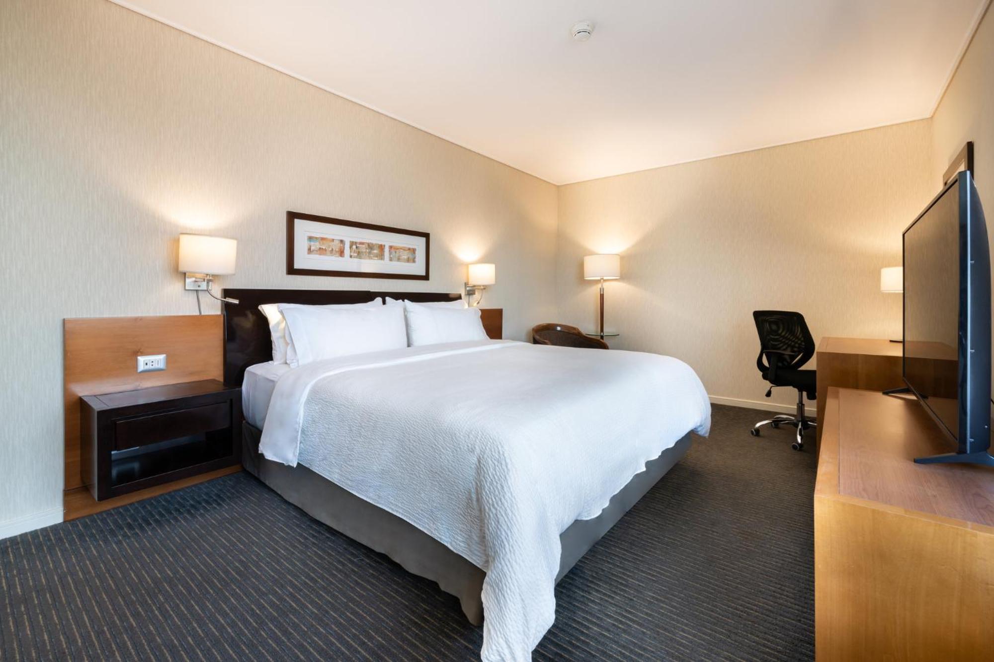 Holiday Inn Express Santiago Las Condes By Ihg Экстерьер фото